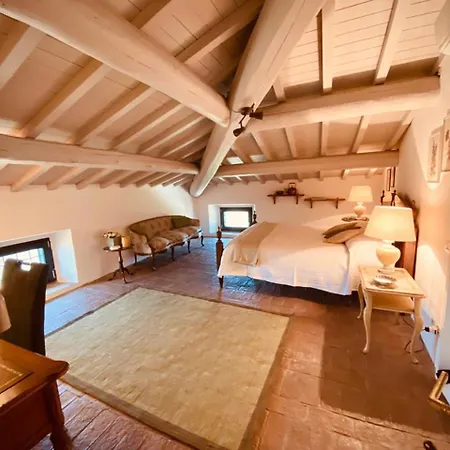 Apartment Mansarda Isabella